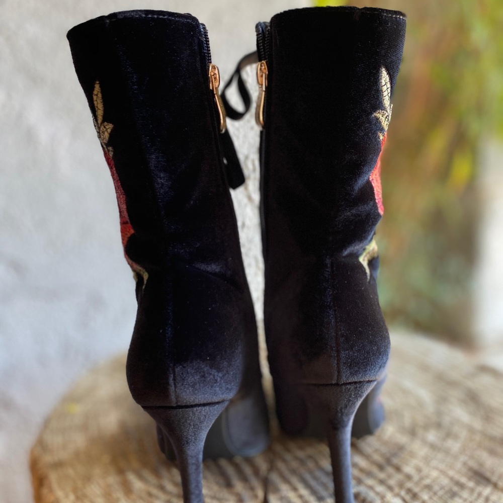 Cape Robbin Women's Embroidered Lace Up Boots - Picture 5 of 8